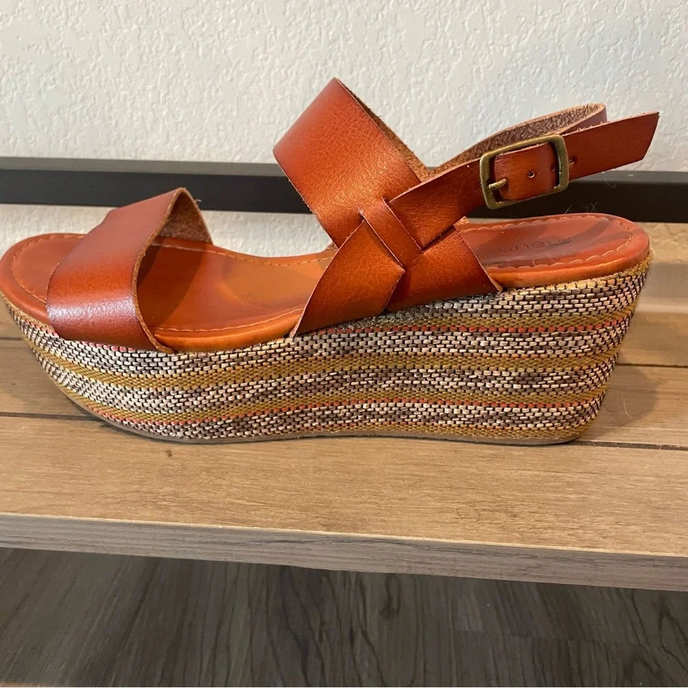 Maurices Wedge Sandals 7.5 Tan Strappy Platform Espadrille Boho Summer - Picture 13 of 14